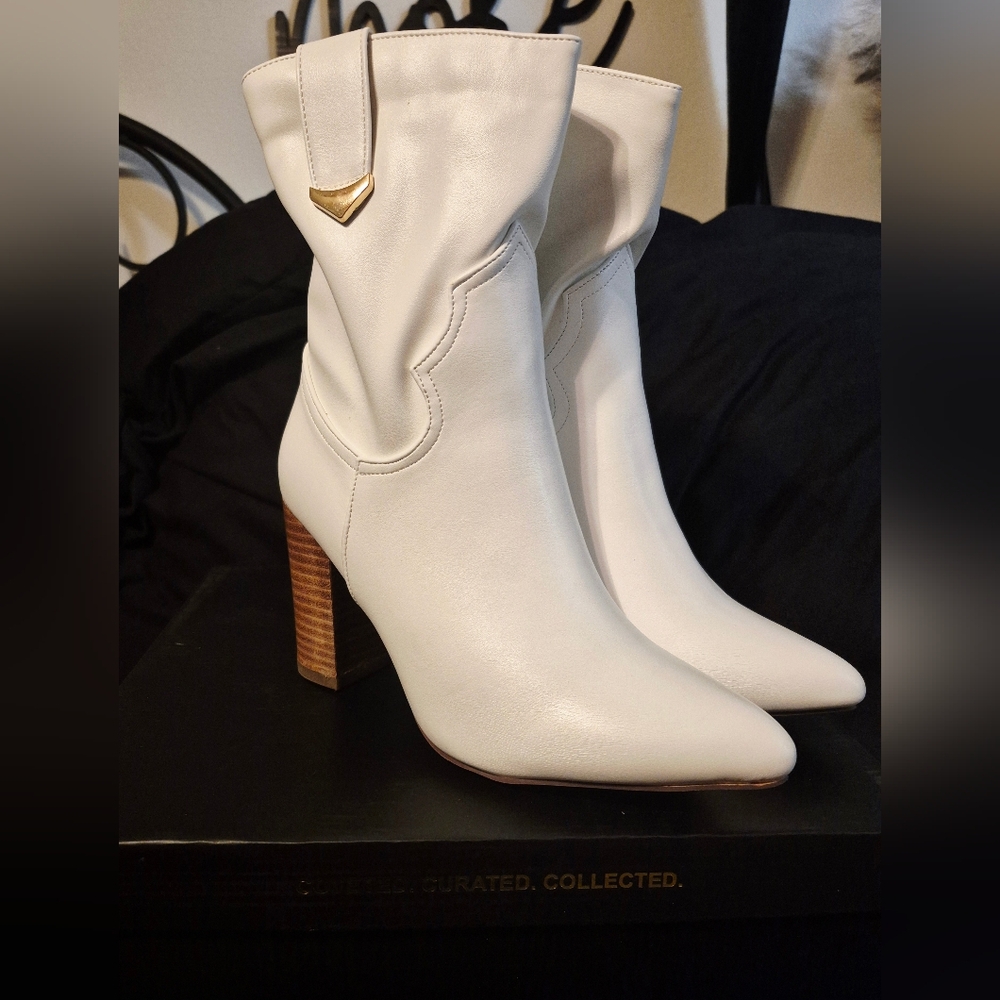 Lulu's White Heeled‎ Boots with Gold Accent